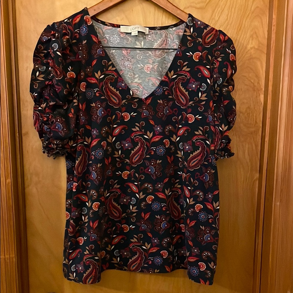 LOFT Black and Red Puff Sleeve Ruffled Top